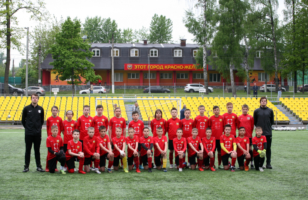 team_2010.JPG